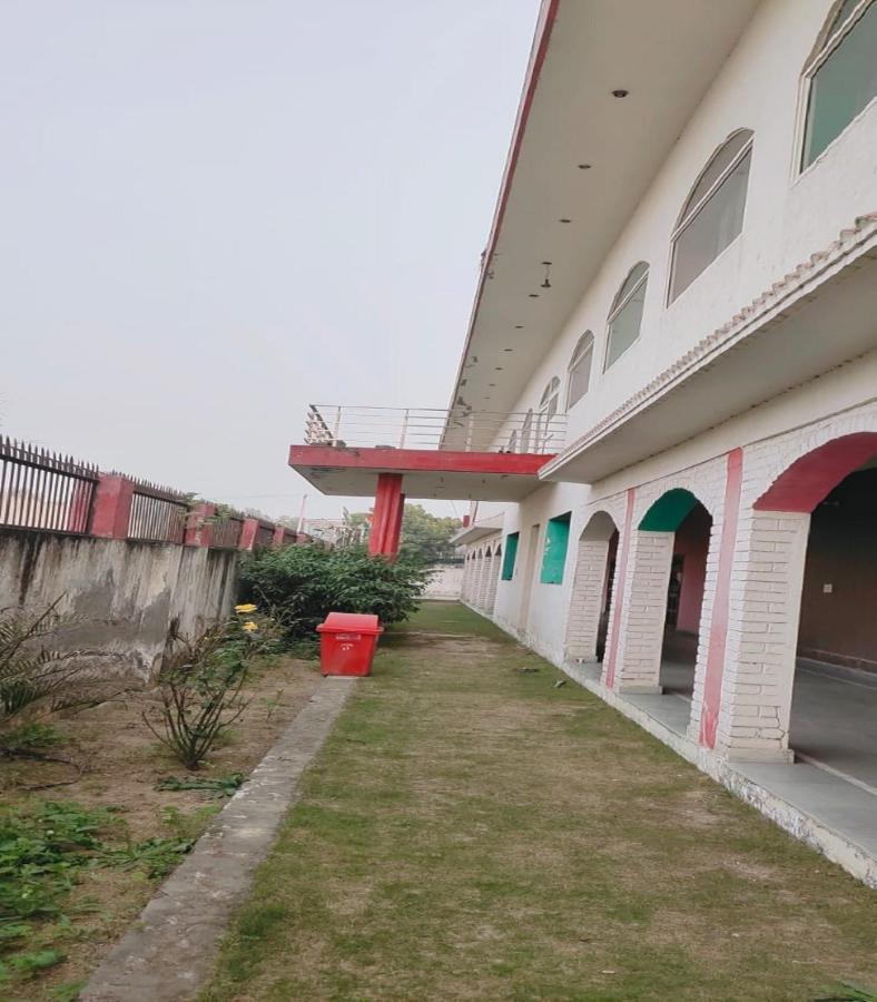Jiya Green Garden & Banquet, Sonipat Extérieur photo