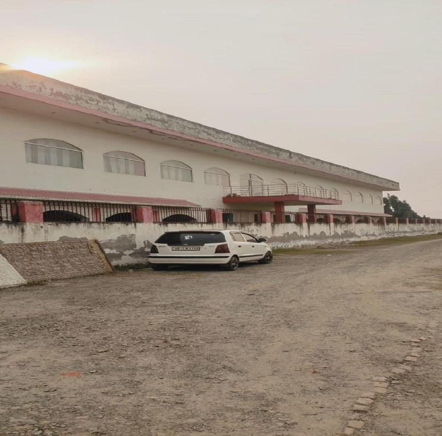 Jiya Green Garden & Banquet, Sonipat Extérieur photo